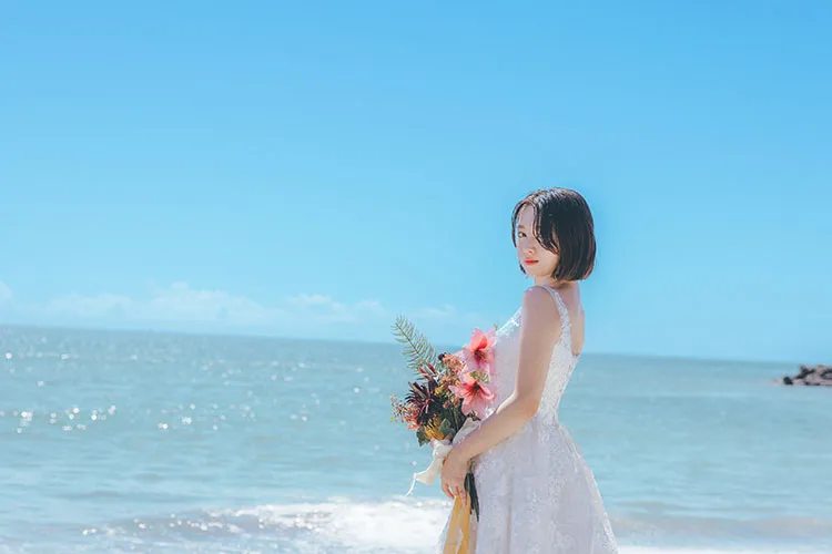 ビーチや海でフォトウェディング
