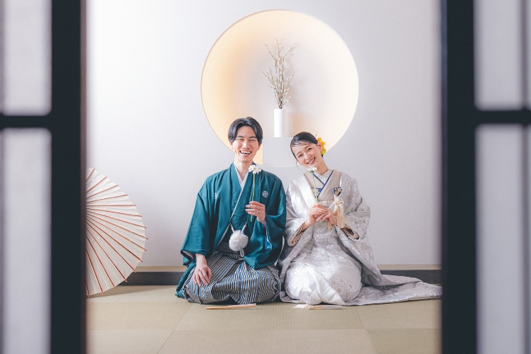 フォトウェディング,前撮り,スタジオ撮影,後撮り,スタジオフォト,ウェディングドレス,タキシード