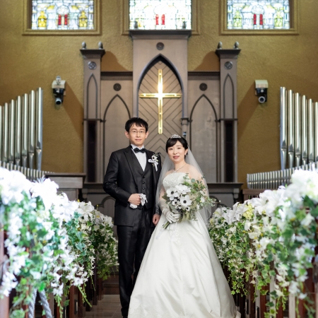 ブランバーチチャペル,シンプルウェディング,ウェディングドレス,チャペルフォト