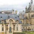 FRN-chantilly-castle_spot1-3.jpg